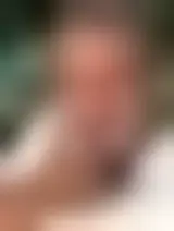 Chatter avec oaniel7459 et des hommes célibataires vers Fribourg